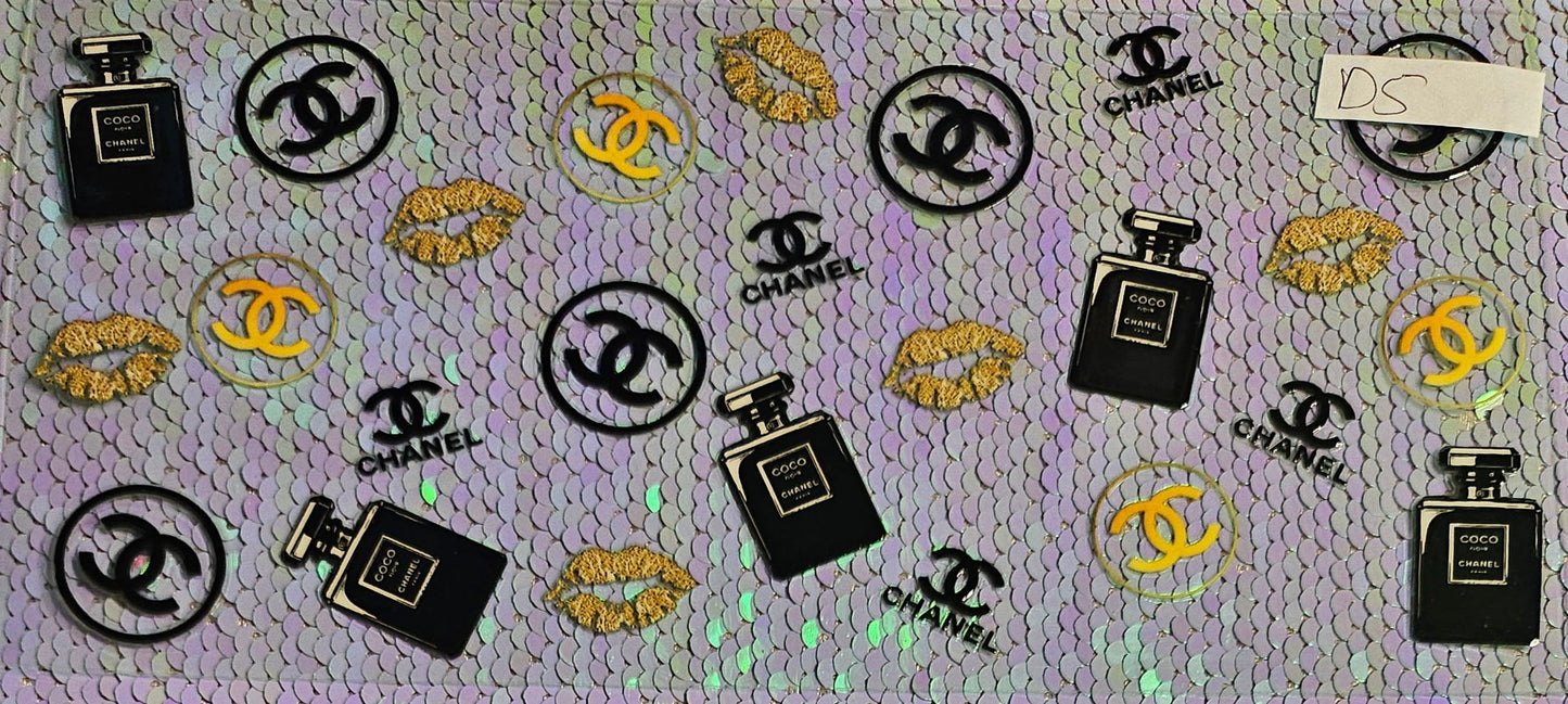 CC Perfume Lips